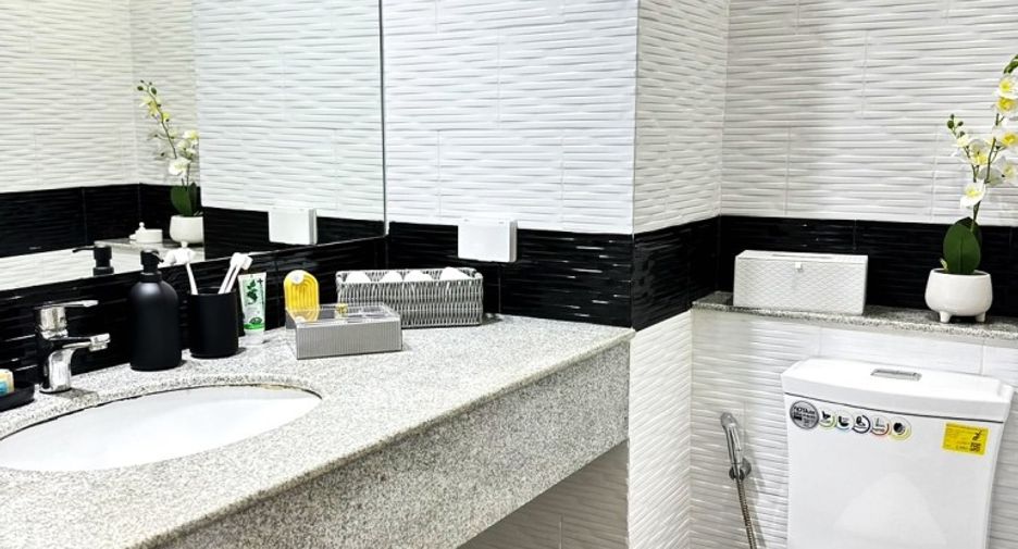 For sale 1 bed condo in Pratumnak, Pattaya
