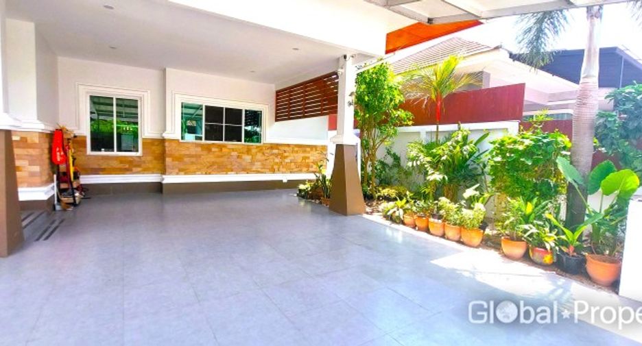À vendre 3 chambres maison à East Pattaya, Pattaya