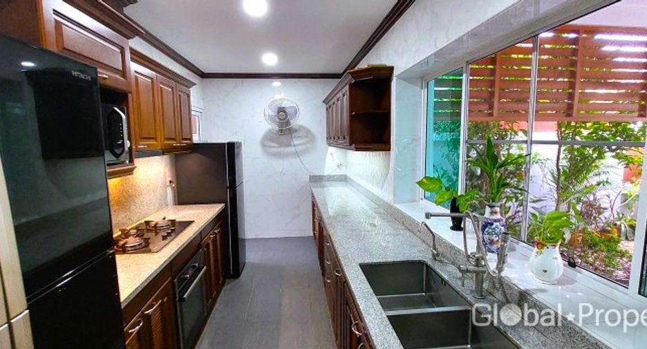 À vendre 3 chambres maison à East Pattaya, Pattaya