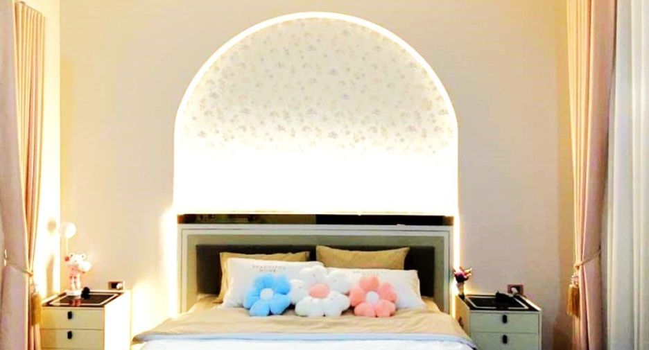 For sale 4 bedrooms house in Mueang Chon Buri, Chonburi