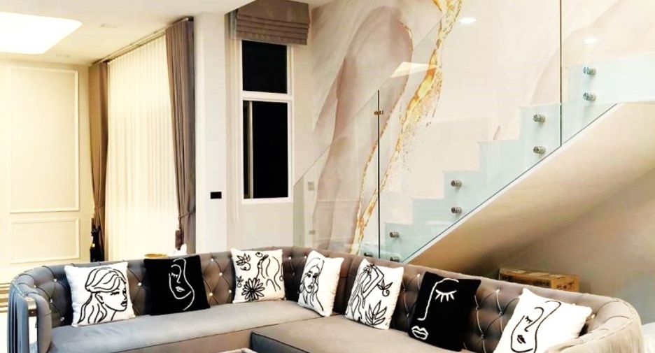 For sale 4 bedrooms house in Mueang Chon Buri, Chonburi