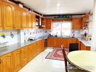 Casa en venta de 5 habitaciones en Bang Lamung, Chonburi