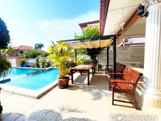 Casa en venta de 5 habitaciones en Bang Lamung, Chonburi