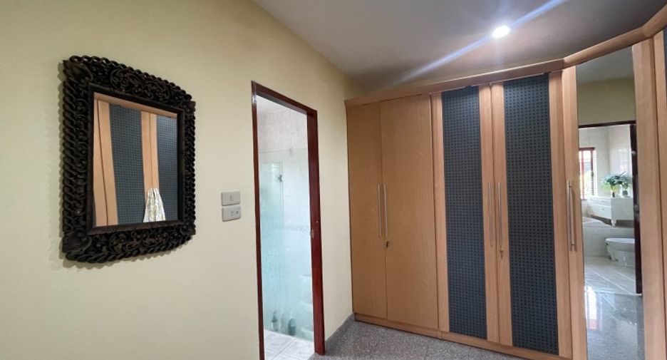 For sale 6 bedrooms house in East Pattaya, Pattaya