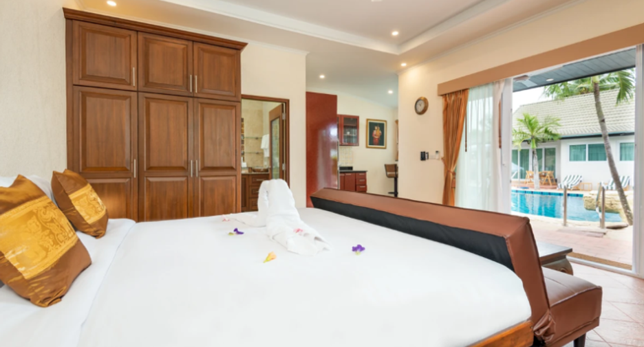Haus zum Kauf mit 6 Zimmer in Huay Yai, Pattaya
