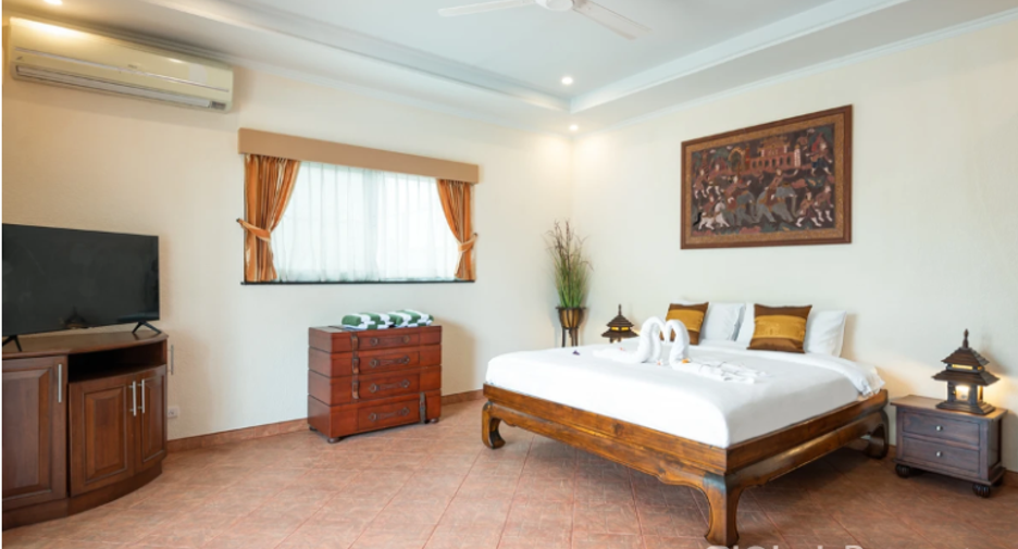 Haus zum Kauf mit 6 Zimmer in Huay Yai, Pattaya