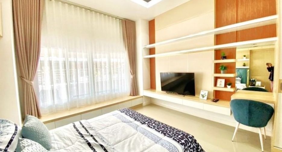 For sale 3 bedrooms house in East Pattaya, Pattaya