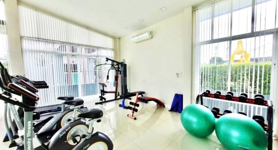 For sale 3 bedrooms house in East Pattaya, Pattaya