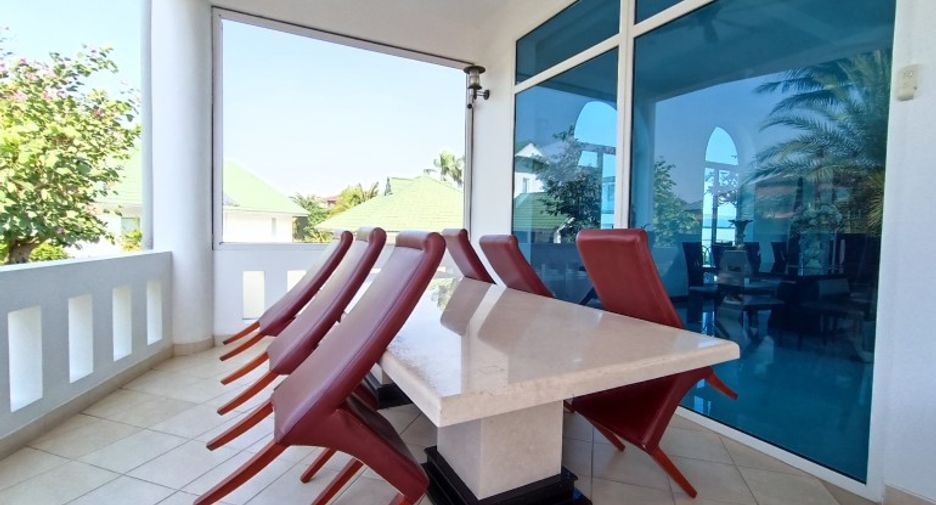 À vendre 6 chambres maison à East Pattaya, Pattaya