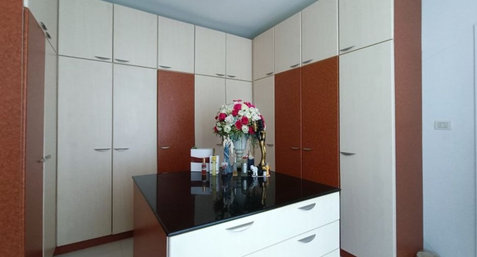 À vendre 6 chambres maison à East Pattaya, Pattaya