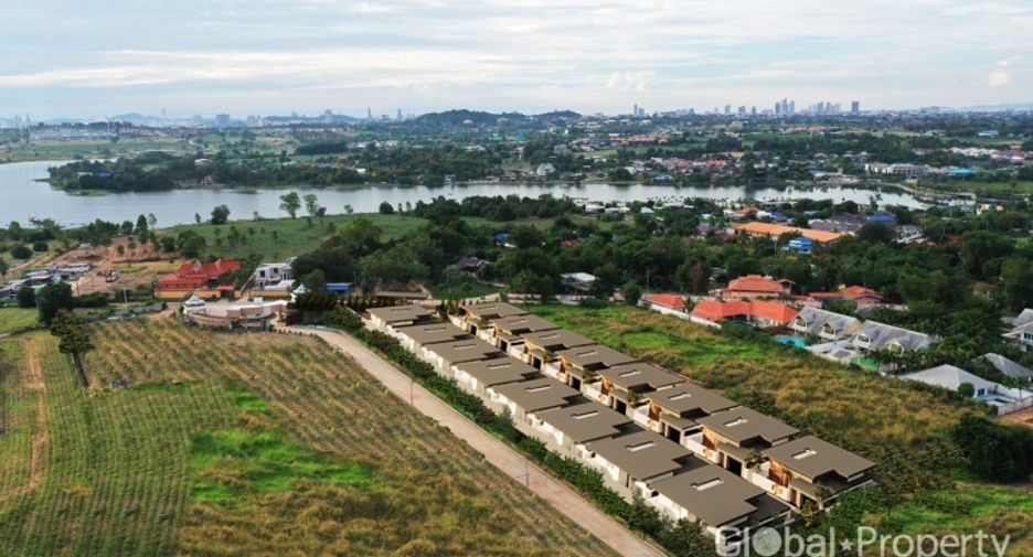 For sale 3 bedrooms house in East Pattaya, Pattaya