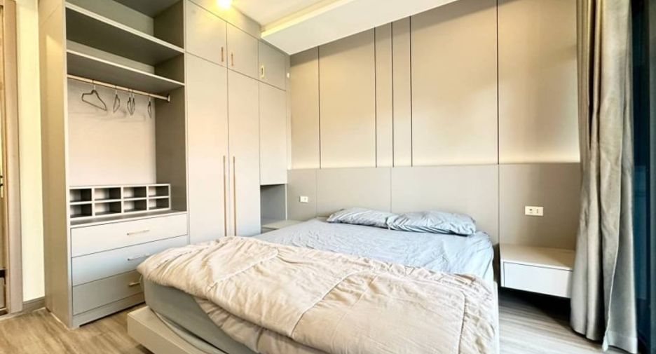 For sale 4 bedrooms house in East Pattaya, Pattaya