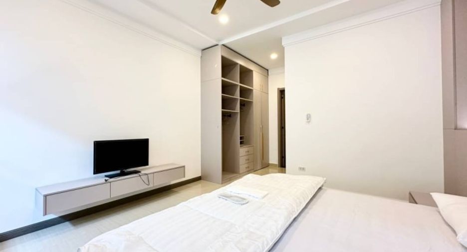 For sale 4 bedrooms house in East Pattaya, Pattaya