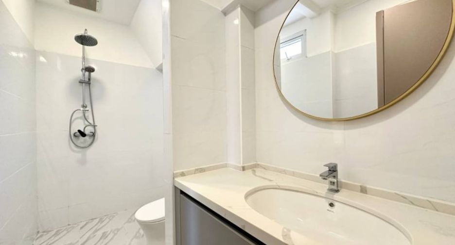 For sale 4 bedrooms house in East Pattaya, Pattaya