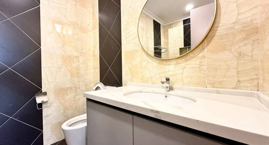 For sale 4 bedrooms house in East Pattaya, Pattaya