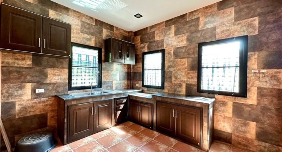 For sale 3 bedrooms house in Sattahip, Chonburi