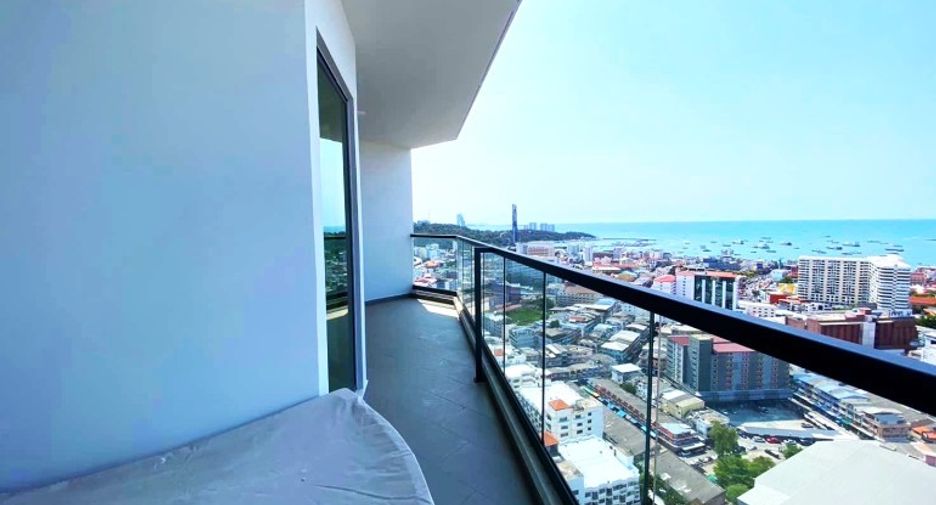 For sale 2 bedrooms condo in South Pattaya, Pattaya