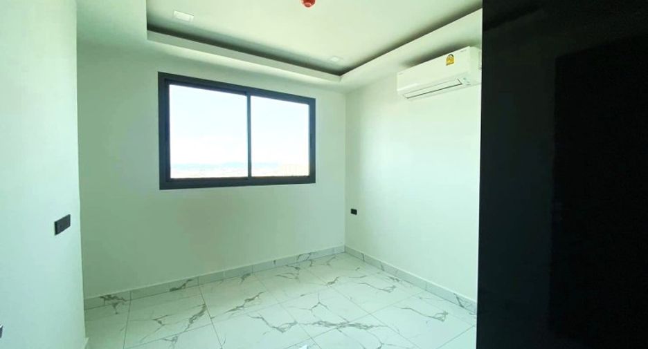 For sale 2 bedrooms condo in South Pattaya, Pattaya