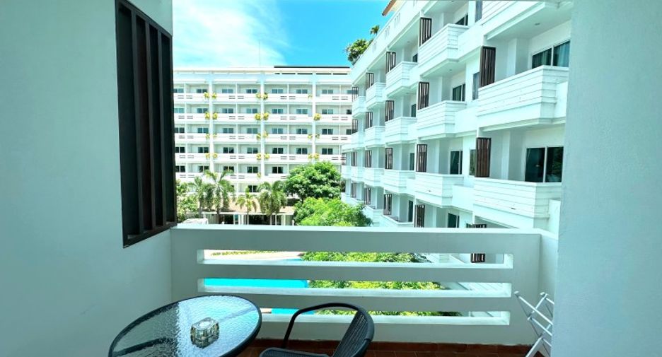 For sale hotel in Pratumnak, Pattaya
