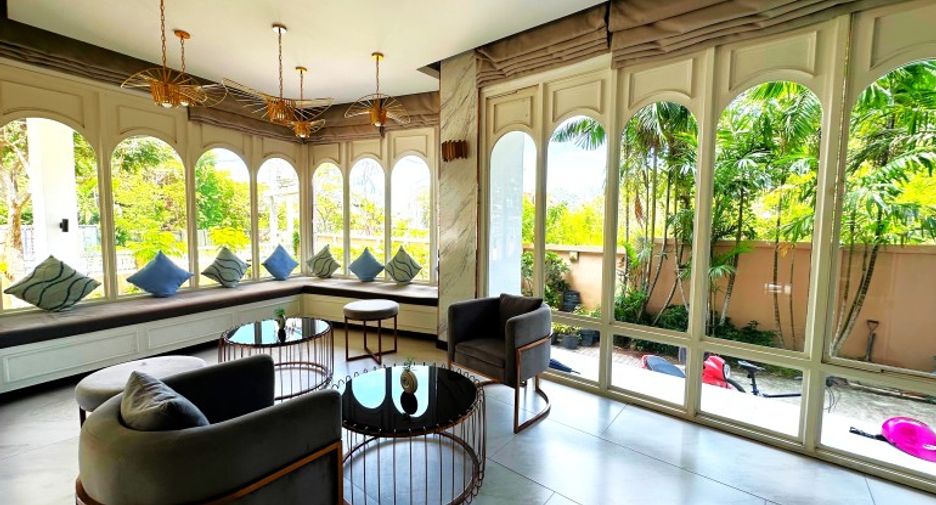 For sale hotel in Pratumnak, Pattaya