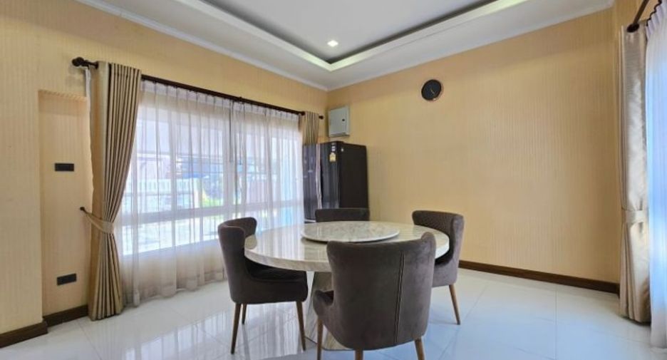 For sale 3 bedrooms house in North Pattaya, Pattaya