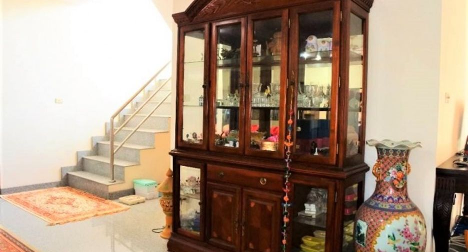 For sale 5 bedrooms house in East Pattaya, Pattaya