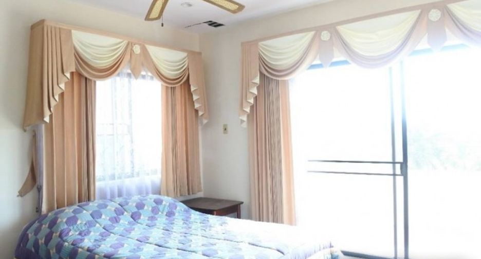 For sale 5 bedrooms house in East Pattaya, Pattaya