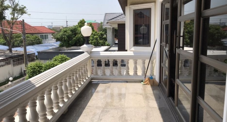 Haus zum Kauf mit 6 Zimmer in East Pattaya, Pattaya