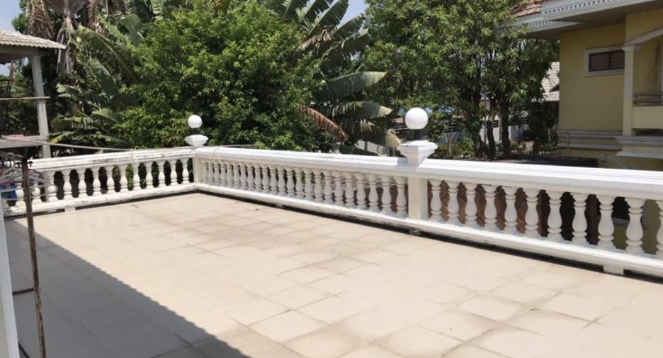 Haus zum Kauf mit 6 Zimmer in East Pattaya, Pattaya