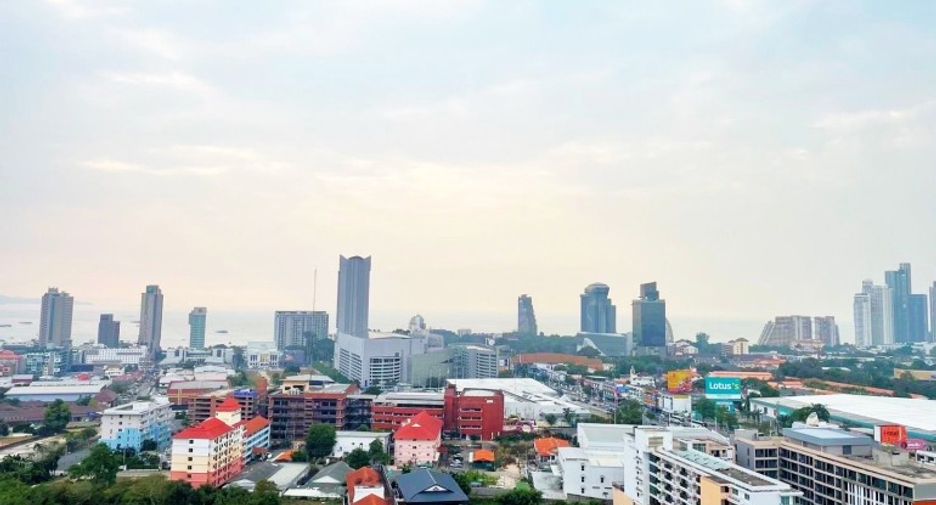 For sale 1 bed condo in Central Pattaya, Pattaya