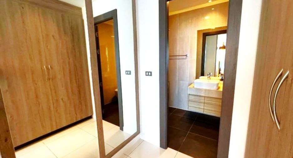 À vendre 2 chambres condo à Pratumnak, Pattaya