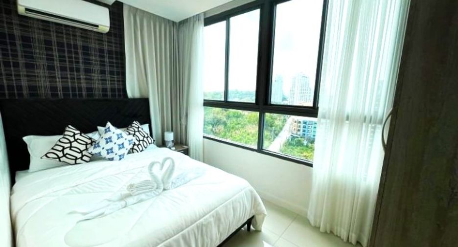 À vendre 2 chambres condo à Pratumnak, Pattaya