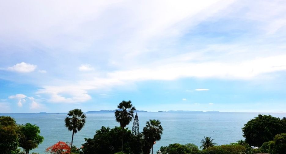 For sale 2 bedrooms condo in North Pattaya, Pattaya