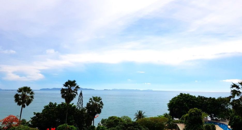 For sale 2 bedrooms condo in North Pattaya, Pattaya