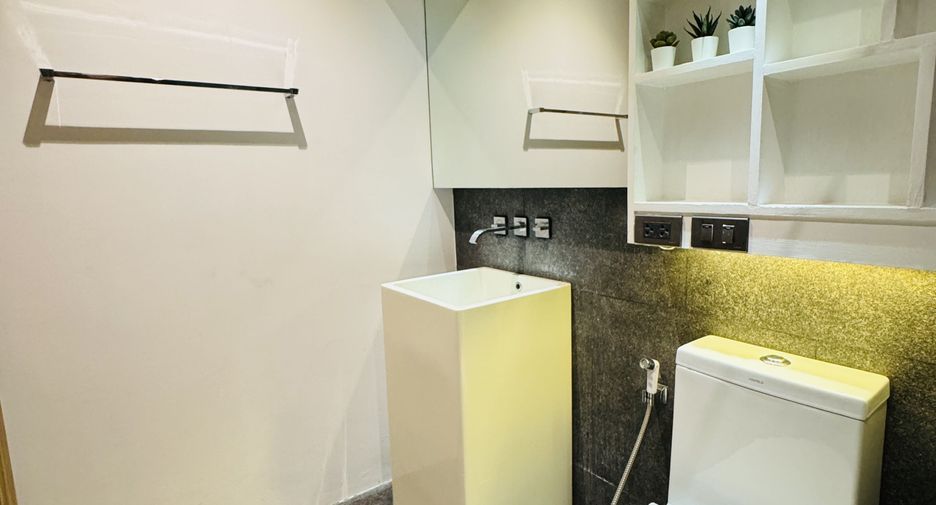 For sale and for rent studio condo in Mueang Phuket, Phuket