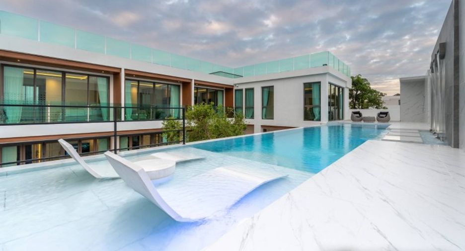 For sale 6 bedrooms house in East Pattaya, Pattaya