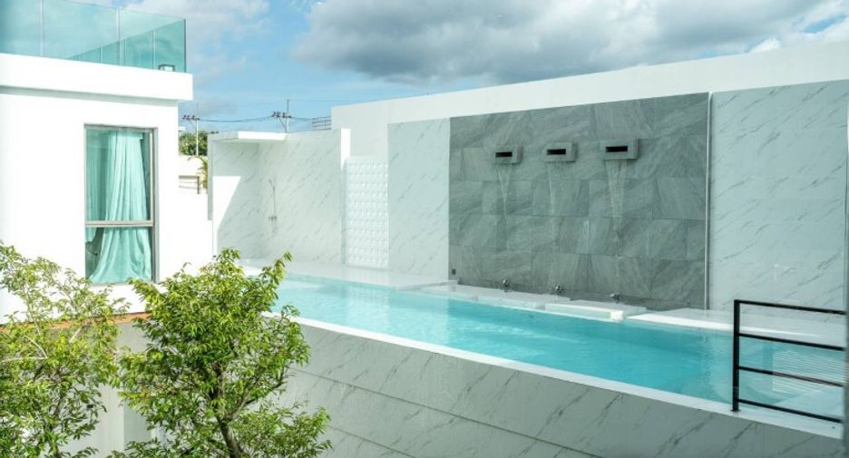 For sale 6 bedrooms house in East Pattaya, Pattaya