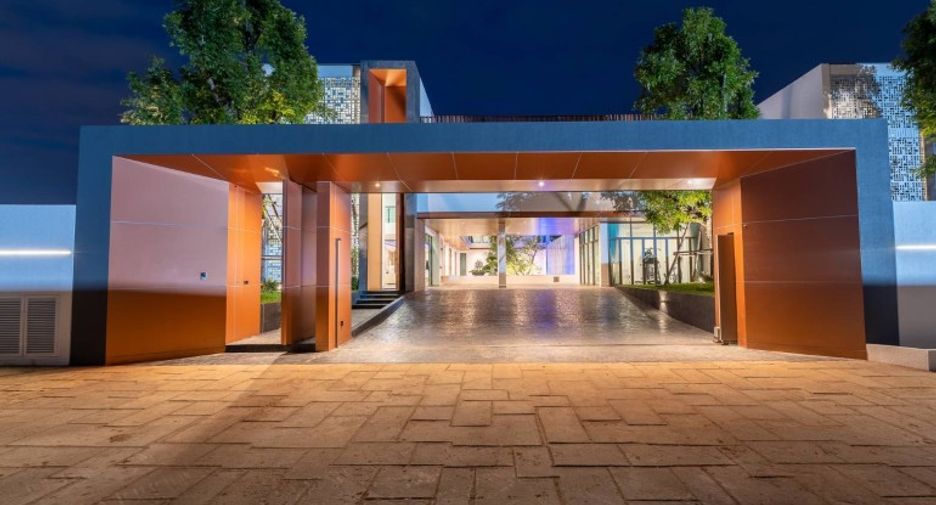 For sale 6 bedrooms house in East Pattaya, Pattaya