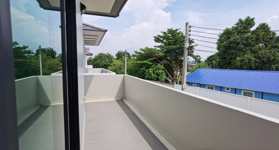 For sale 5 ベッドルーム house in East Pattaya, Pattaya