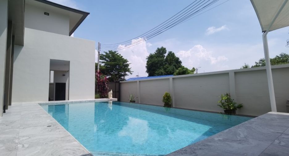 For sale 5 ベッドルーム house in East Pattaya, Pattaya