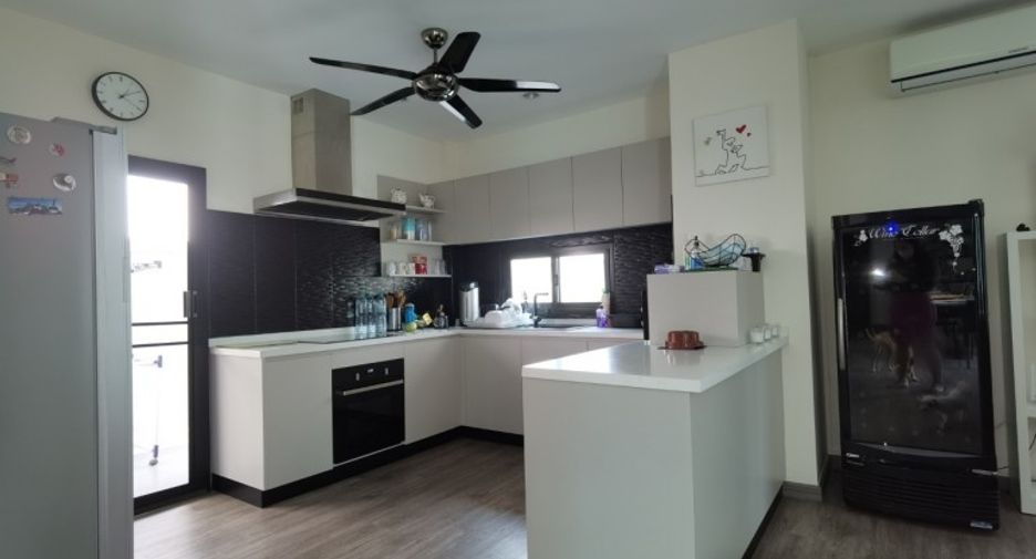 For sale 5 ベッドルーム house in East Pattaya, Pattaya