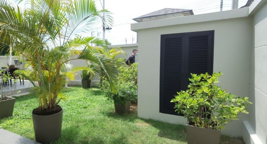For sale 5 ベッドルーム house in East Pattaya, Pattaya