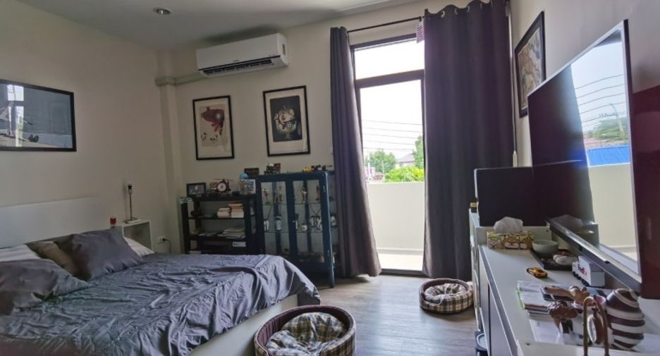 For sale 5 ベッドルーム house in East Pattaya, Pattaya