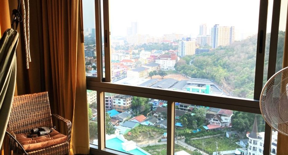 Wohnung zum Kauf mit 2 Zimmer in Pratumnak, Pattaya
