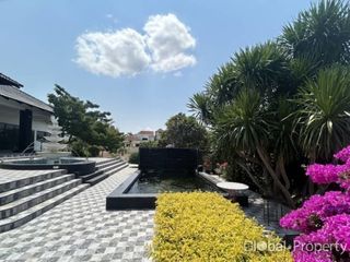 For sale 4 ベッドルーム house in Bang Lamung, Chonburi