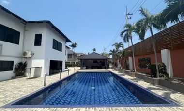 Casa en venta de 4 habitaciones en East Pattaya, Pattaya