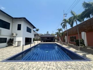 For sale 4 ベッドルーム house in Bang Lamung, Chonburi