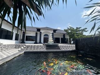 For sale 4 ベッドルーム house in Bang Lamung, Chonburi