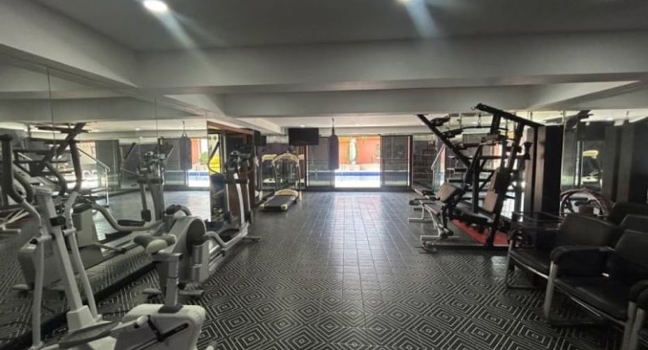 For sale 4 bedrooms house in East Pattaya, Pattaya