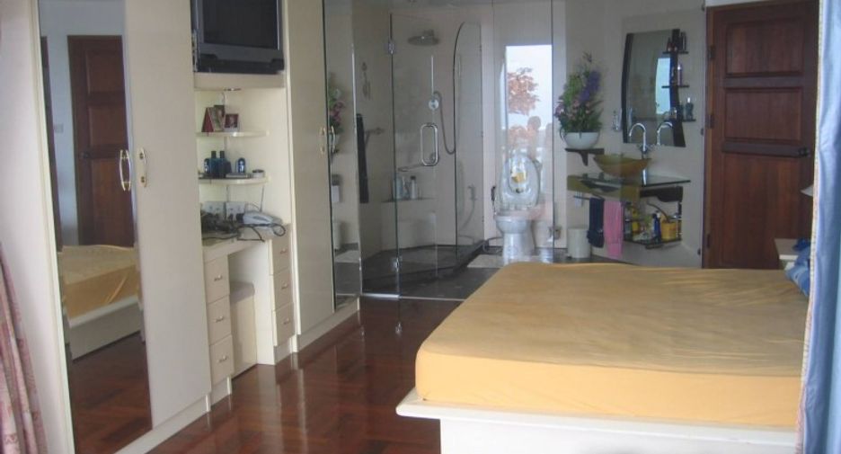 For sale 2 bedrooms condo in North Pattaya, Pattaya